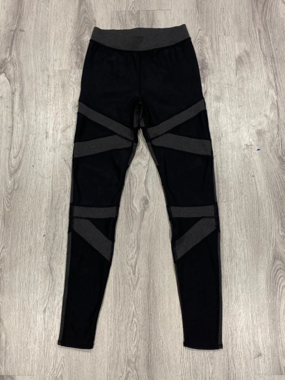 Alo Yoga Heather Grey & Black Interlace Seamless Leggings Size M